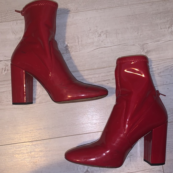 ❤️ Aldo Bootie heels in red vinyl style - Picture 2 of 7